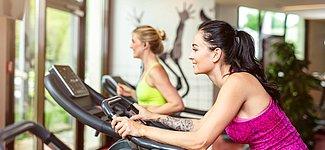 Frauen am Laufband 